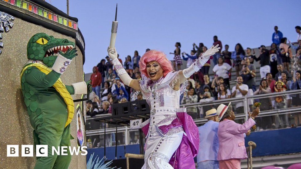 Brazil carnival: 'Bolsonaro' dancer turned into crocodile